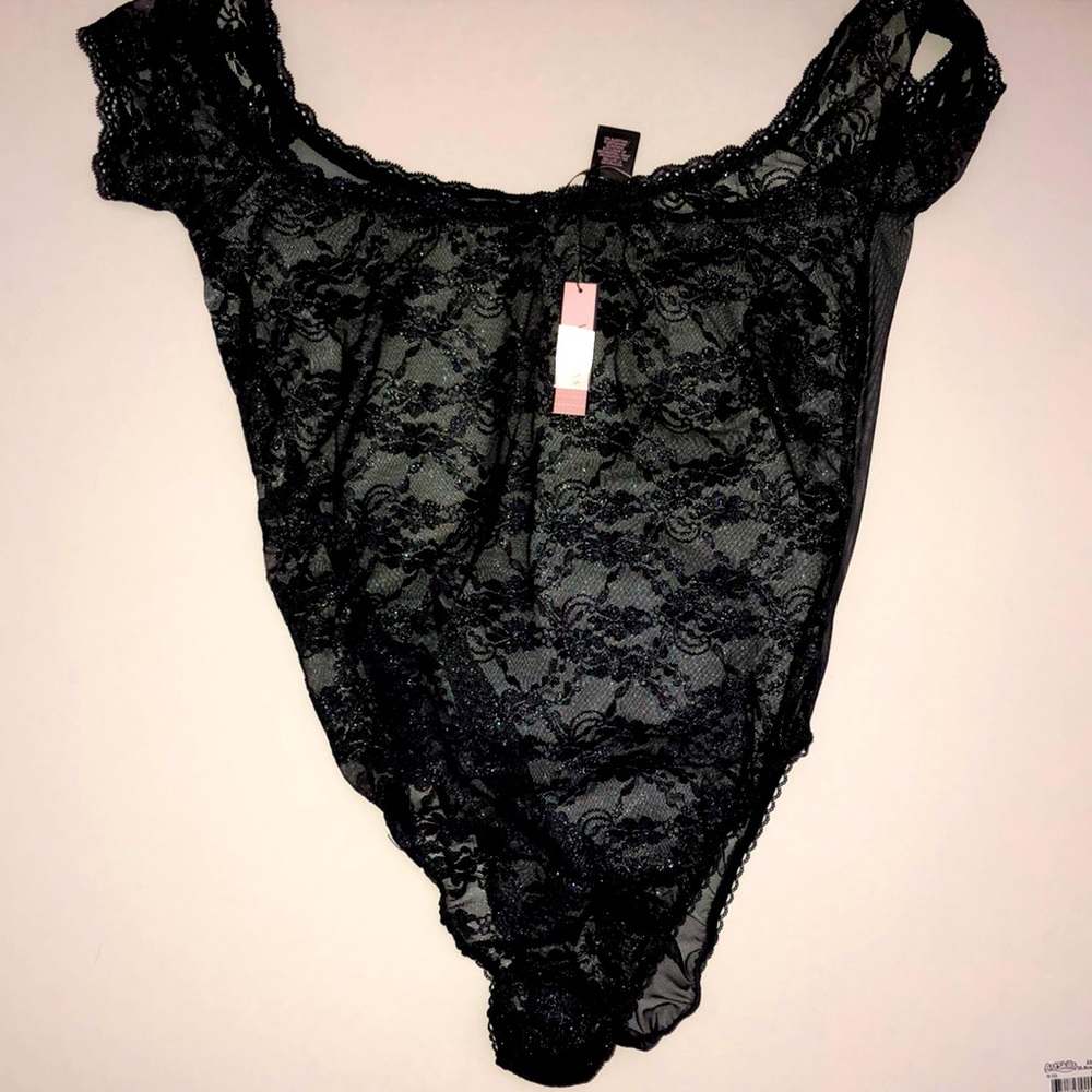 NWT victoria secret lace bodysuit